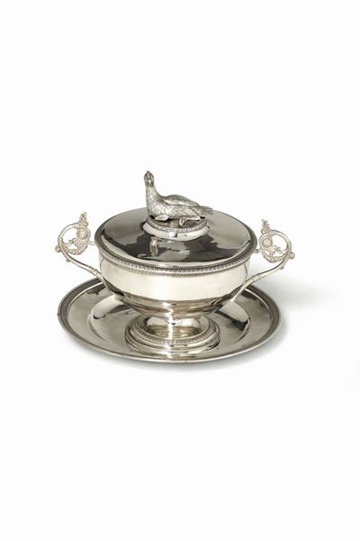 Tazza da Puerpera in Argento Fuso, Sbalzato e Cesellato, Torino, Prima Metà del XIX Secolo, March...