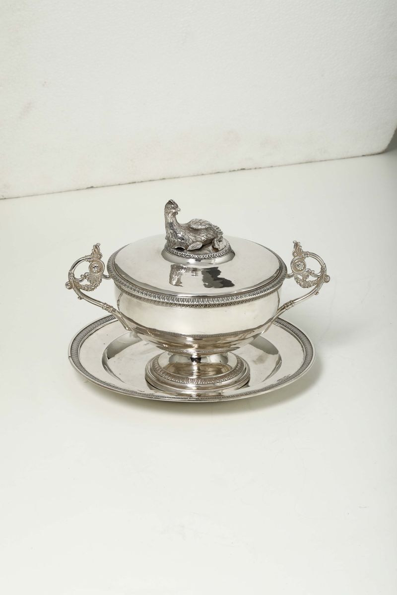 Tazza da Puerpera in Argento Fuso, Sbalzato e Cesellato, Torino, Prima Metà del XIX Secolo, March...