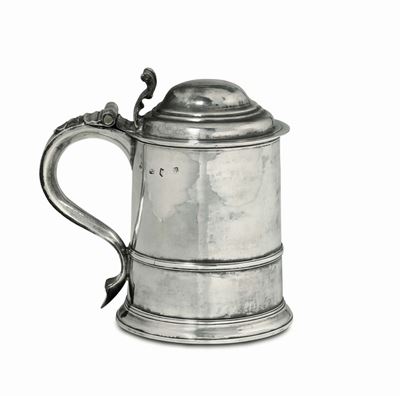 Tankard in Argento Sterling Fuso, Sbalzato e Cesellato. Bolli per Londra 1729 e Dell’argentiere P...