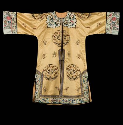 Veste in Seta Gialla a Decoro Naturalistico, Cina, Dinastia Qing, XIX Secolo