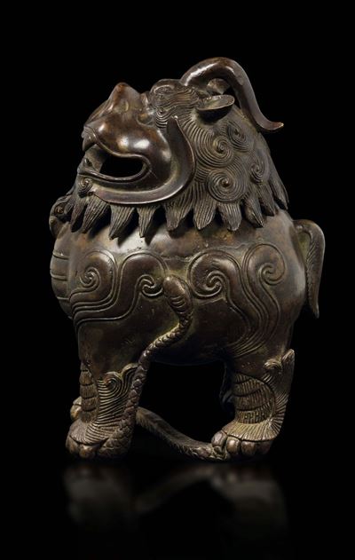 Incensiere in Bronzo a Guisa di Cane di Pho, Cina, Dinastia Ming, XVII Secolo