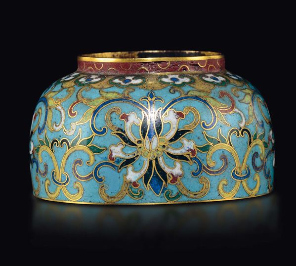 A cloisonné enamel inkpot with lotus flowers, China, Qing Dynasty, Qianlong Period (1736-1795)