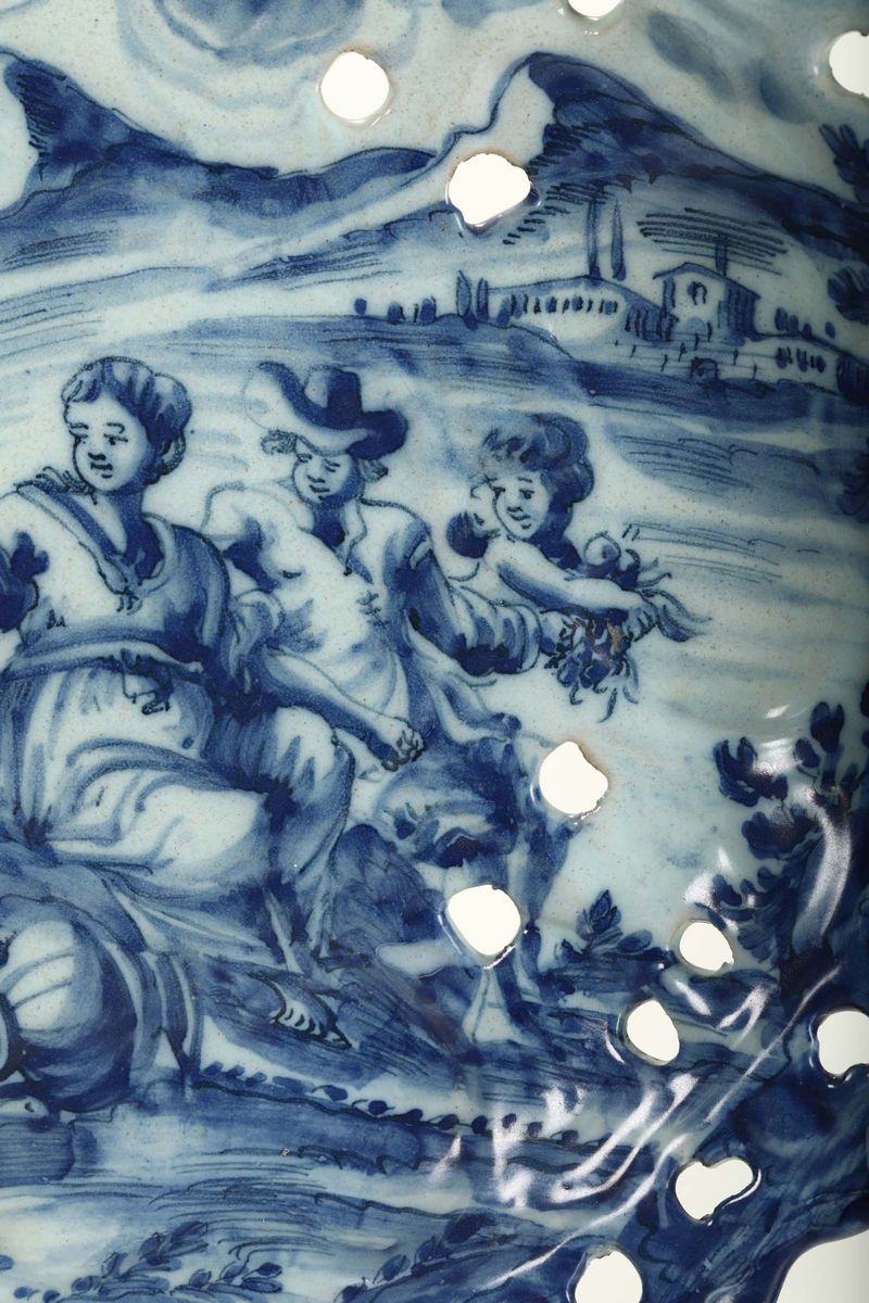Sottocoppa Traforata Savona, Manifattura Grosso, Fine del XVII – Inizi del XVIII Secolo.