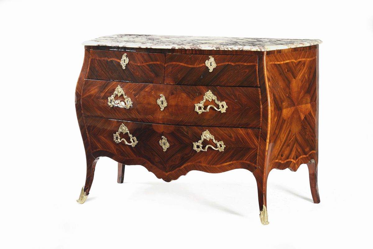 Comò Lastronato in Palissandro e Filettato in Bois De Rose, Genova, 1760-70 Circa