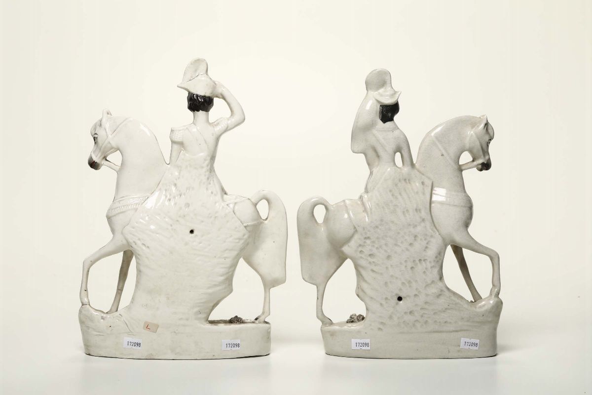 Coppia di Figurine Inghilterra, Staffordshire, Periodo Vittoriano, XIX Secolo