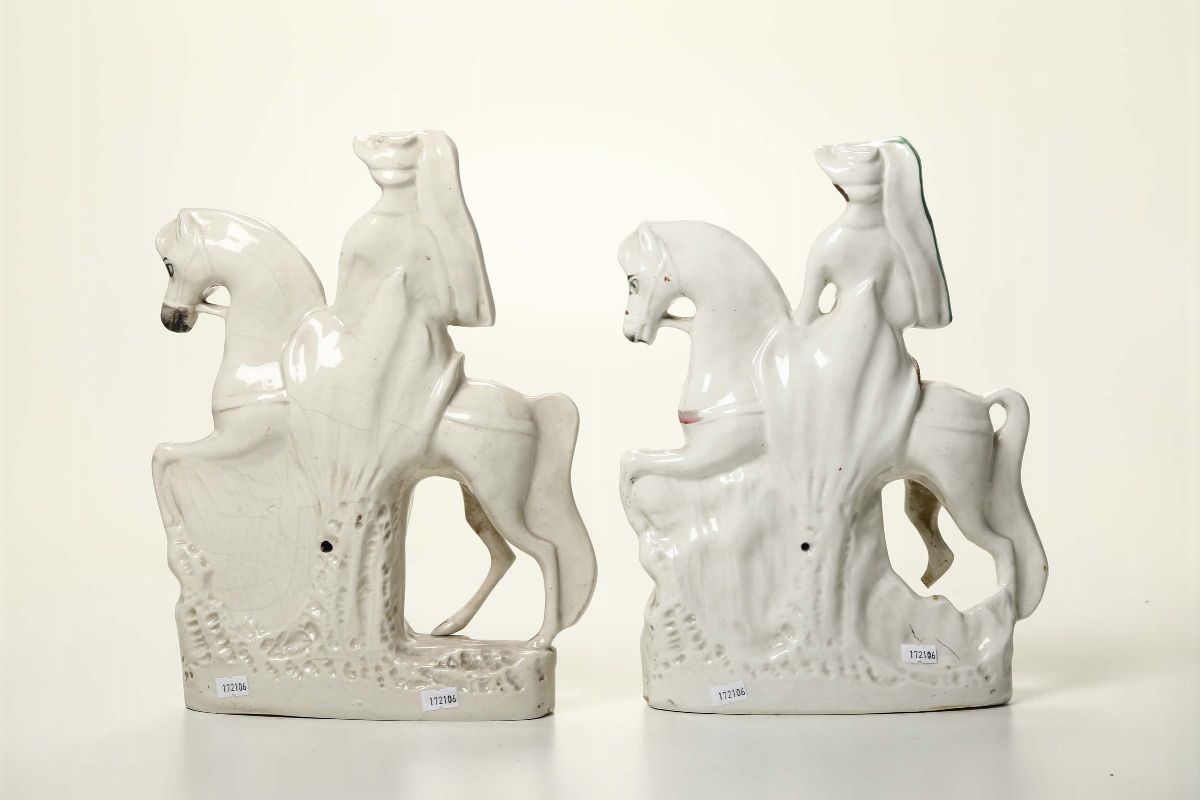 Due Figurine Inghilterra, Staffordshire, Periodo Vittoriano, XIX Secolo