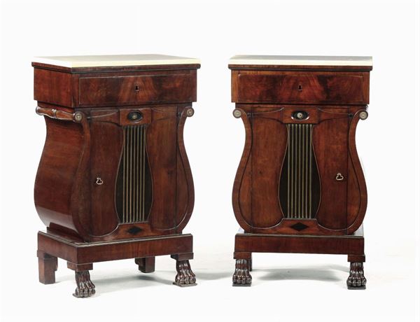 Coppia di comodini Impero a lira