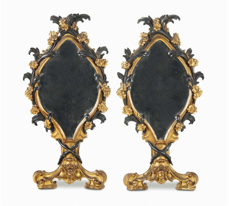Coppia di specchierine da tavolo in legno intagliato e dorato, XVIII-XIX secolo  - Auction Fine Art - Cambi Casa d'Aste