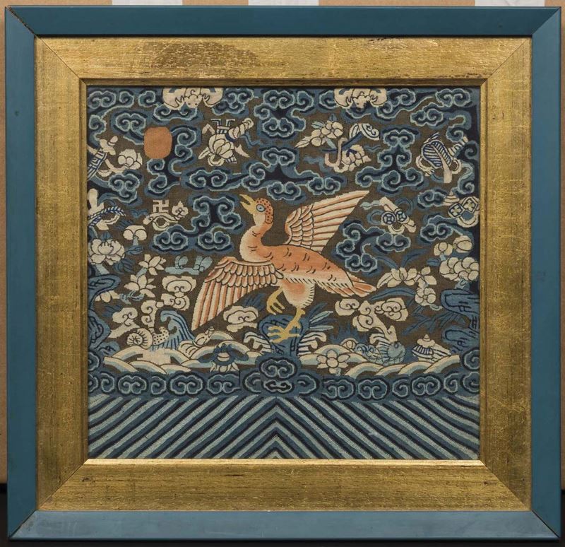 A silk blue-ground cloth embroidered with crane, China, Qing Dynasty, 19th century  - Auction Timed auction Oriental Art - Cambi Casa d'Aste