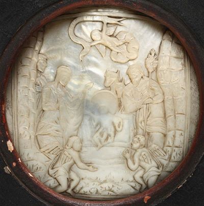 Bassorilievo Circolare in Madreperla Raffigurante Natività, XIX Secolo