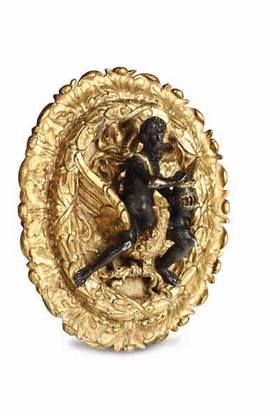 Ovale in Legno Scolpito, Dorato e Dipinto. Germania o Alto Veneto XVII Secolo