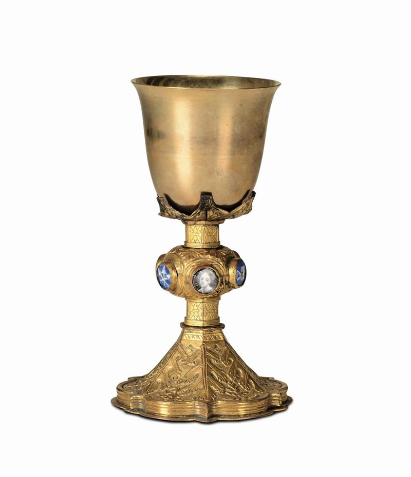 A goblet in embossed, chiselled and gilded copper and painted enamels. Renaissance goldsmithry from Lombardy or Veneto, 16th century  - Auction Sculpture and Works of Art - Cambi Casa d'Aste