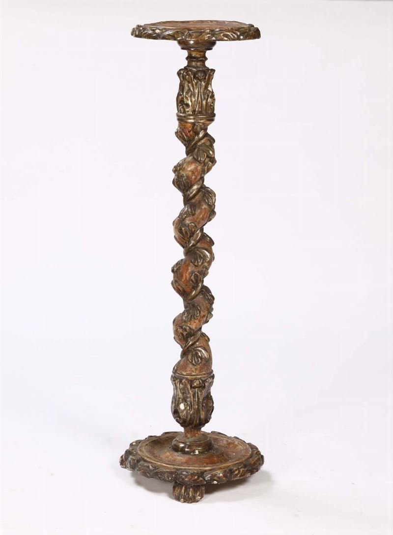 Gueridon a torciglione in legno intagliato e laccato, Roma primi XVIII secolo  - Asta Antiquariato - Cambi Casa d'Aste