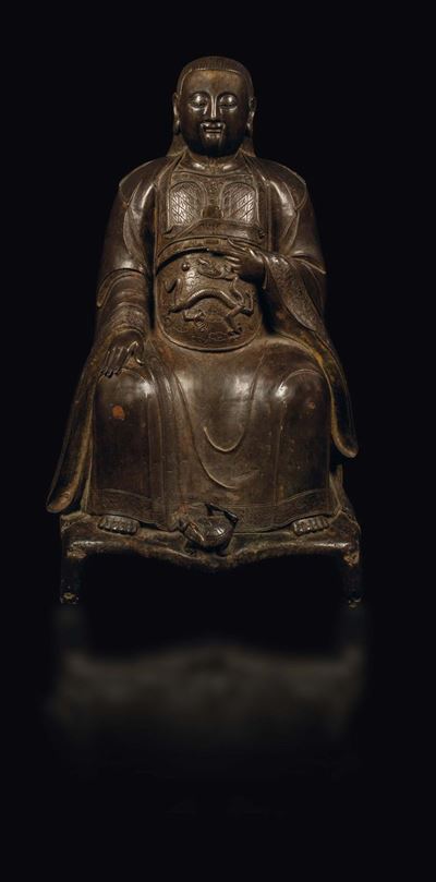 Grande Figura di Zhenwu Seduto in Bronzo con Tracce di Doratura, Cina, Dinastia Ming, XVII Secolo