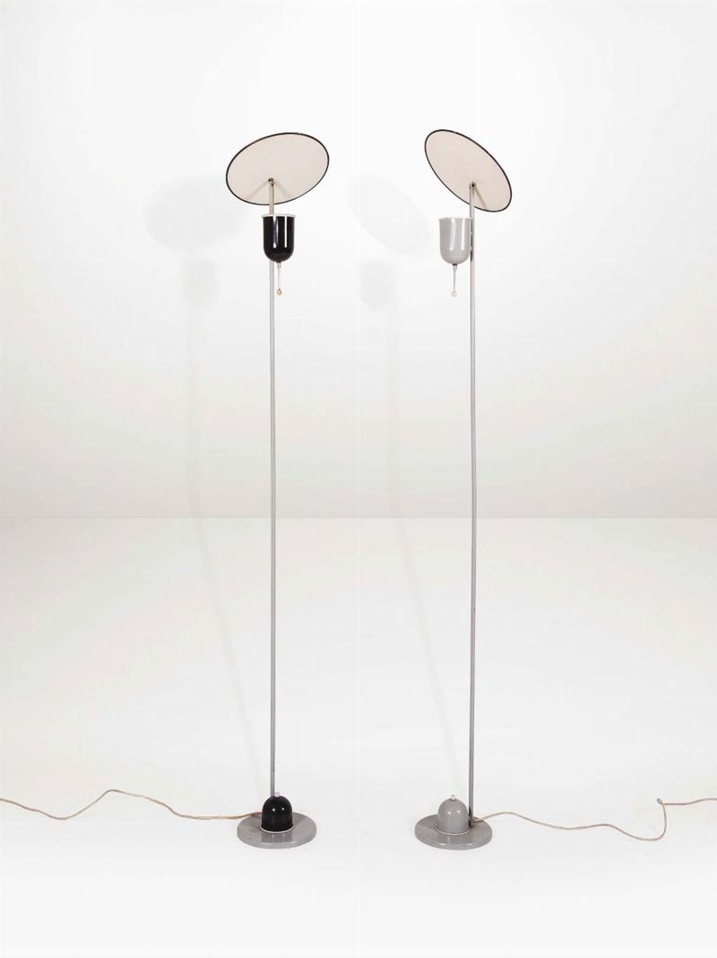 Coppia di lampade da terra con struttura in metallo laccato  - Asta Design - Cambi Casa d'Aste