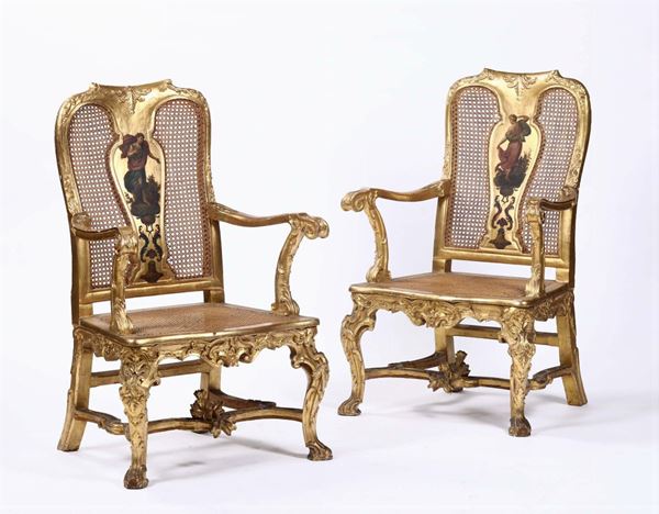 Coppia poltrone in stile in legno dorato