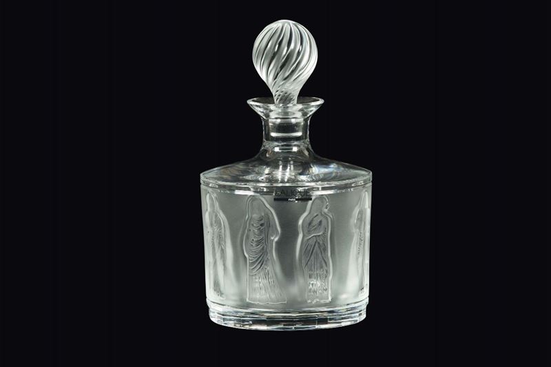 Lalique, France, 19th century. An oval bottle in clear crystal with a sanded band and a decor of classical figures  - Auction 20th Century Decorative Arts - I - Cambi Casa d'Aste