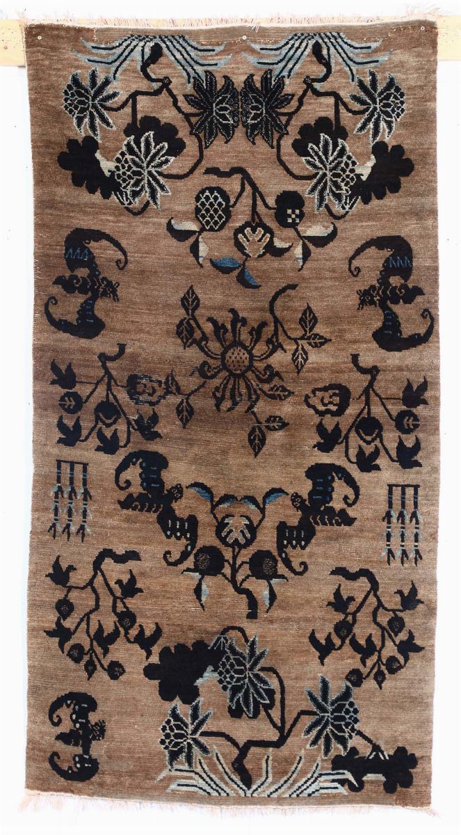 Tappeto Tibet, inizio XX secolo  - Auction Fine Art - Cambi Casa d'Aste