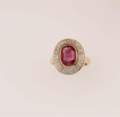 Anello con Rubino Burma e Diamanti