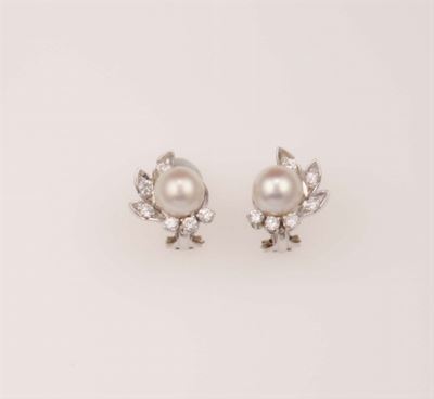 Orecchini con Perle Coltivate e Diamanti