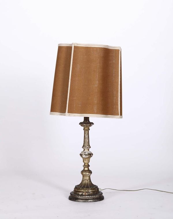 Candeliere in legno intagliato Luigi XVI, Lombardia fine XVIII secolo