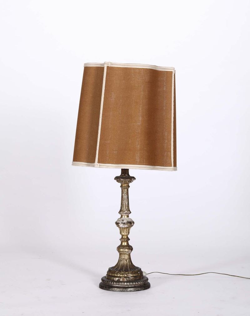 Candeliere in legno intagliato Luigi XVI, Lombardia fine XVIII secolo  - Auction Fine Art - Cambi Casa d'Aste