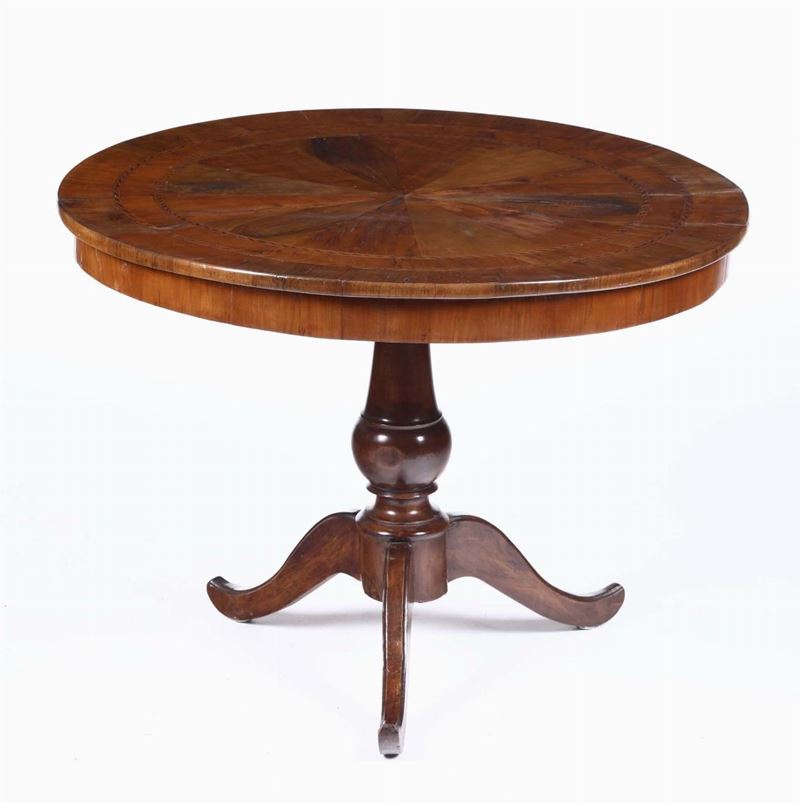 Tavolo con piano circolare lastronato ed intarsiato, XIx secolo  - Auction Antiques V - Cambi Casa d'Aste