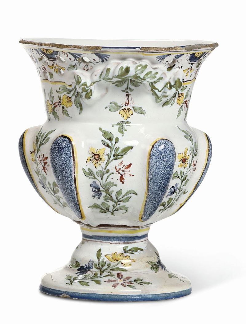 Vaso Savona, fine del XVIII secolo  - Auction Majolica and Porcelain - Cambi Casa d'Aste