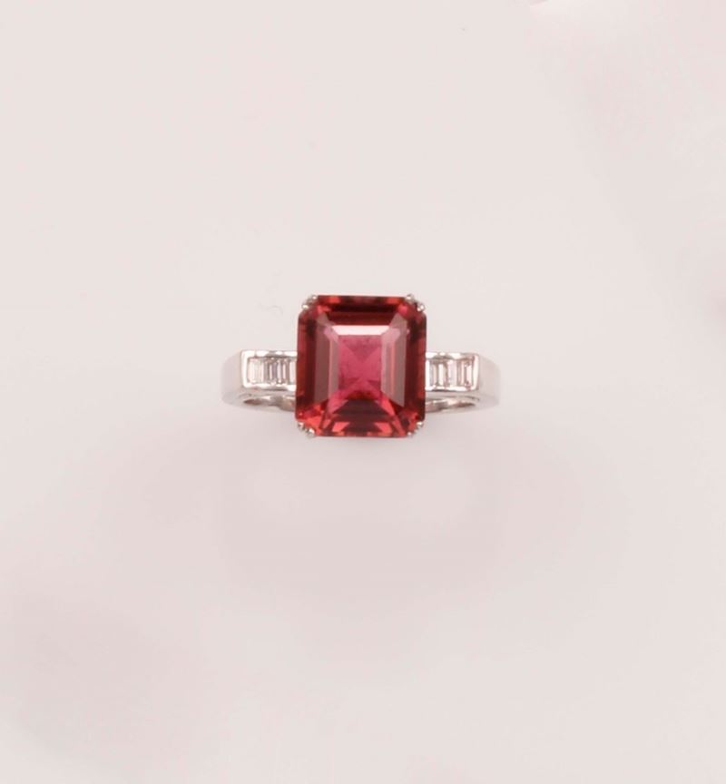 Anello con tormalina e diamanti taglio baguette  - Auction Vintage, Jewels and Watches - Cambi Casa d'Aste