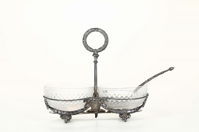 Porta Mostarda con Mestolino in Argento, Città di Sheffield, 1868, Argentiere Martin Hall & Co.