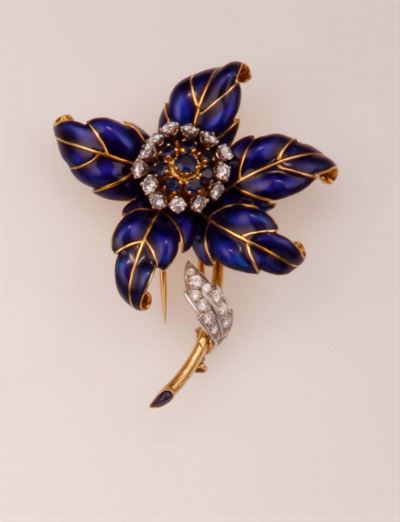 Garrard. Spilla con Smalto Blu, Diamanti e Zaffiri