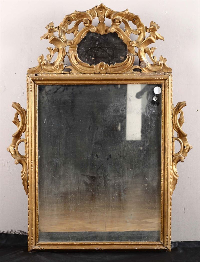 Specchiera in legno intagliato e dorato, Veneto XIX secolo  - Asta Antiquariato - Cambi Casa d'Aste