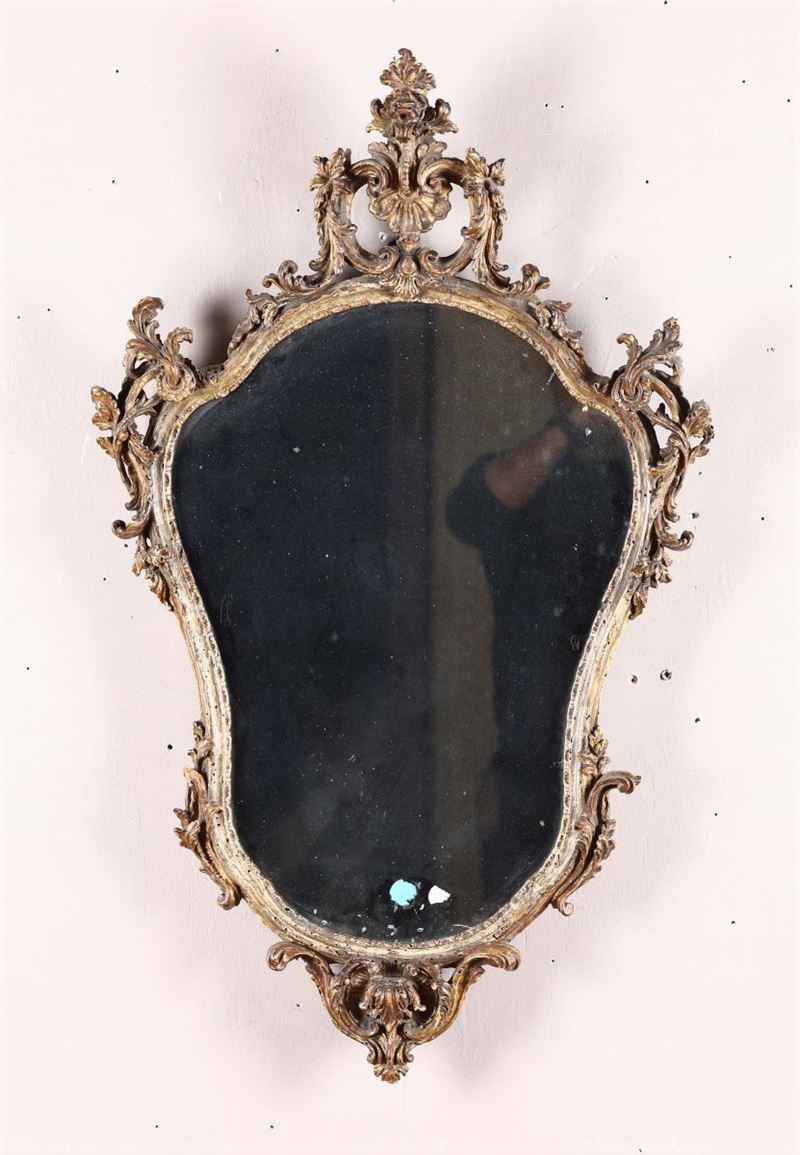 Ventolina in legno intagliato, laccato e dorato, XVIII secolo  - Asta Antiquariato - Cambi Casa d'Aste