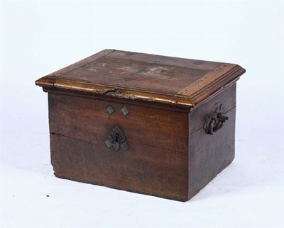 Scrigno in Legno e Metallo, XVIII Secolo