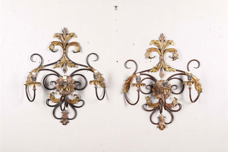 Coppia di appliques a tre luci in metallo dipinto, XIX secolo  - Auction Fine Art - Cambi Casa d'Aste