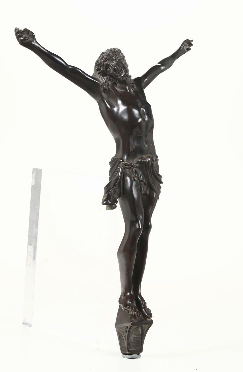 Scultura di Cristo in bronzo brunito, XIX secolo  - Auction Fine Art - Cambi Casa d'Aste
