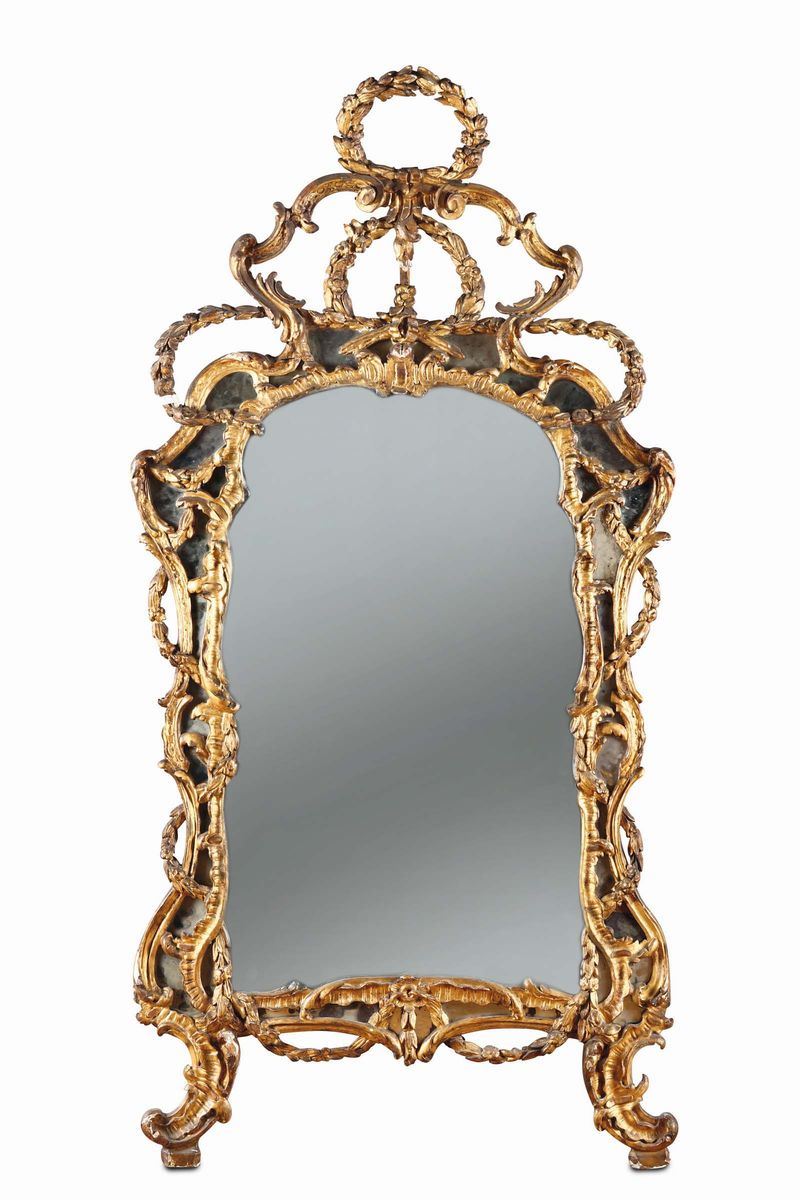 Specchiera Luigi XVI in legno dorato e riccamente intagliato, Piemonte XVIII secolo  - Asta Antiquariato - Cambi Casa d'Aste