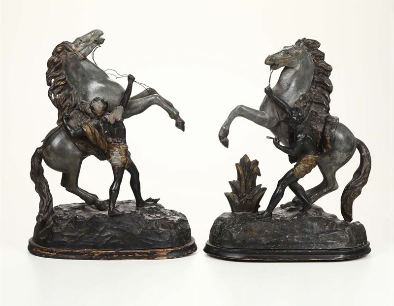 Coppia di sculture in stagno con cavalli, XIX-XX secolo  - Asta Antiquariato - Cambi Casa d'Aste