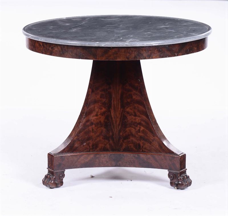 Tavolo lastronato con piano in marmo grigio, inizio XX secolo  - Auction Fine Art - Cambi Casa d'Aste