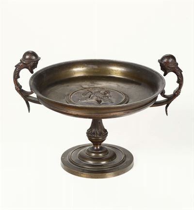 Coppa Biansata in Bronzo Dorato, XIX Secolo