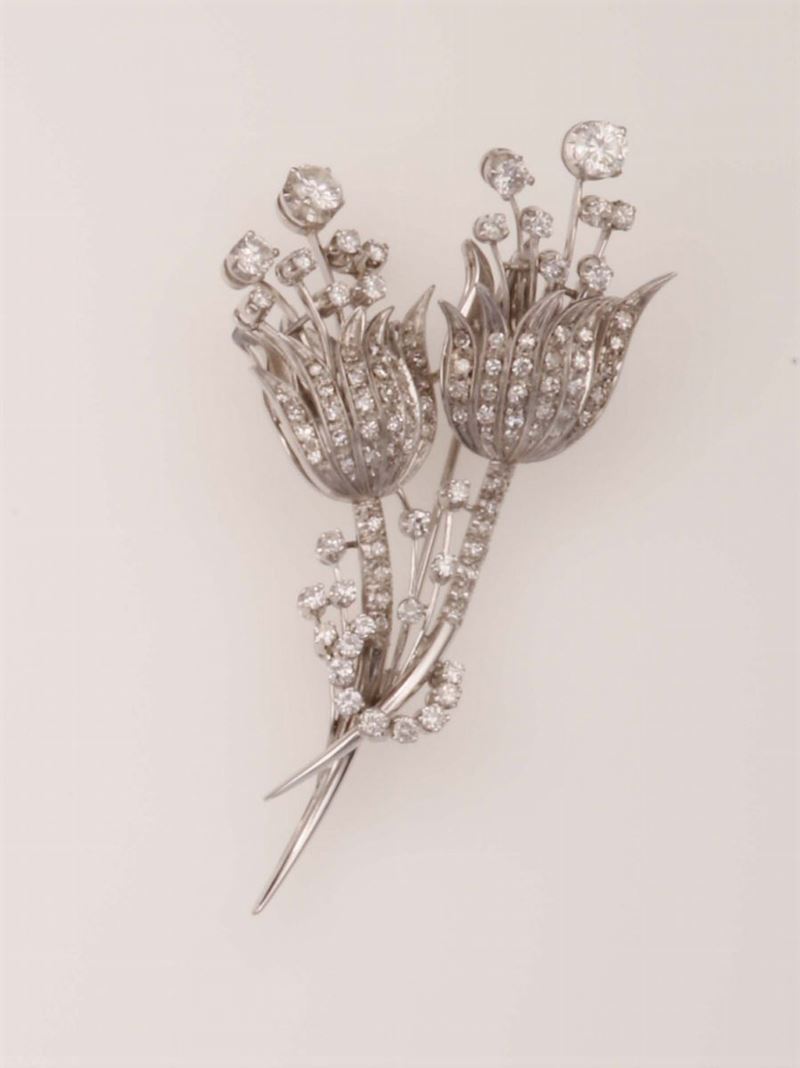 Spilla a soggetto floreale con diamanti  - Asta Fine Jewels - Cambi Casa d'Aste