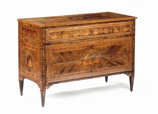 Cassettone Luigi XVI lastronato ed intarsiato, fine XVIII secolo