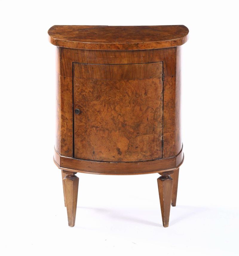 Comodino ad un'anta lastronato, XIX-XX secolo  - Asta Antiquariato - Cambi Casa d'Aste