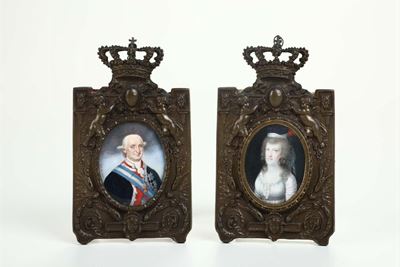 Coppia di Miniature Raffiguranti Ritratto Maschile e Femminile, in Cornice di Bronzo Dorato