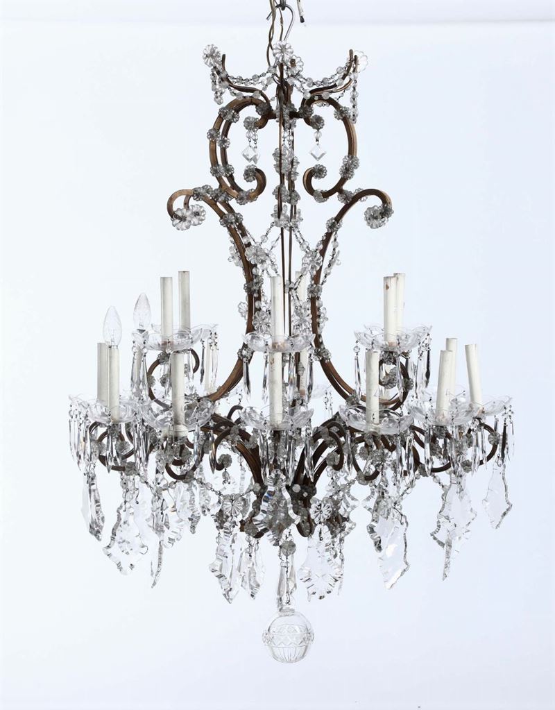 Lampadario in metallo e cristalli, XIX-XX secolo  - Asta Antiquariato - Cambi Casa d'Aste