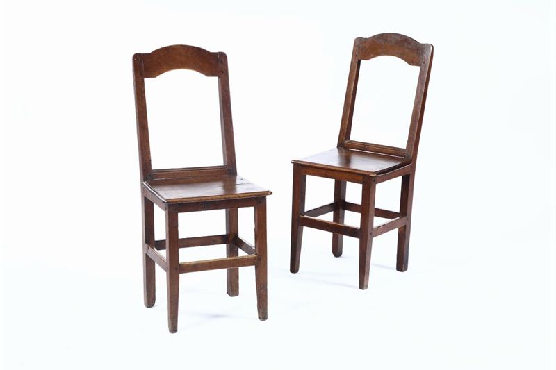 Coppia di sedie in legno, inizio XVIII Secolo  - Auction Timed Fine Art - I - Cambi Casa d'Aste