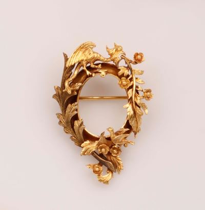 Lotto Composto da una Spilla con Rosette di Diamante ed una Spilla a Soggetto Floreale