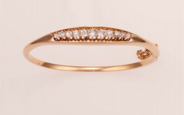 Old-cut diamond and gold bangle