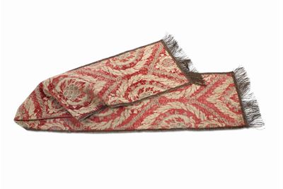 Striscia in Velluto Damascato su Fondo Rosso, Turchia XVIII Secolo