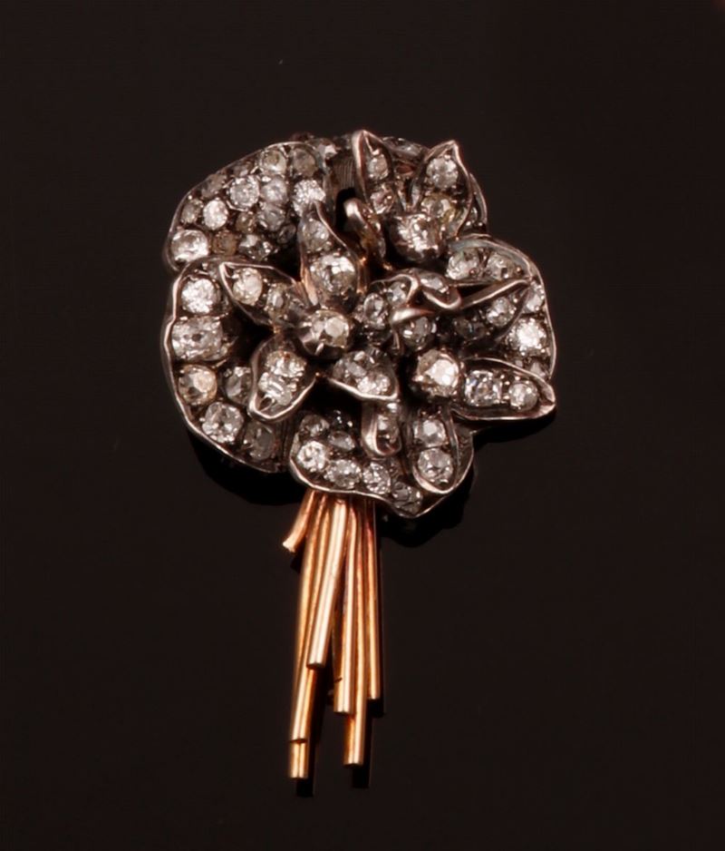 Spilla a soggetto floreale con diamanti di vecchio taglio  - Asta Fine Coral Jewels - Cambi Casa d'Aste
